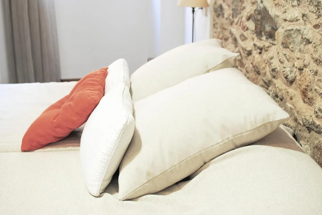 Maison d'hôtes Hotel Fonda Mitjà à Torroella de Montgrí Espagne